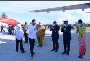 Dari Kendari, Presiden Jokowi Bertolak ke Wakatobi