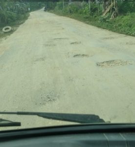 Jalan Rusak Parah, Pemda Sultra Dinilai Tak Peka Nasib Rakyat