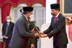 Presiden Jokowi Anugerahi Gelar Pahlawan Nasional Pada Lima Tokoh Bangsa