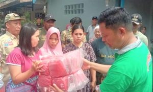 Pemkot Kendari Bantu Warga Korban Banjir dan Tanah Longsor