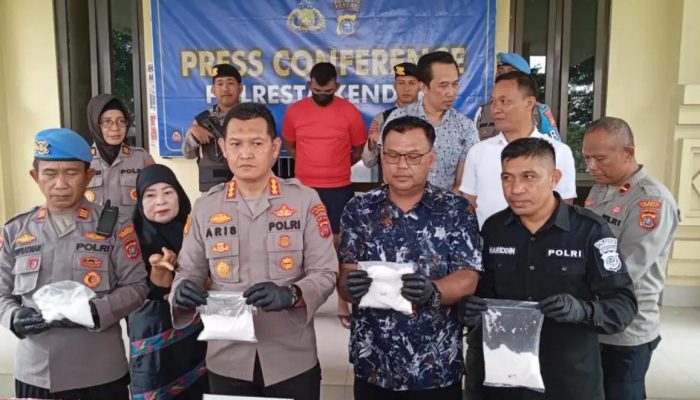 Kurir Sabu Asal Aceh Ditangkap Polresta Kendari Karena Membawa Sabu Seberat 1 Kilogram Lebih