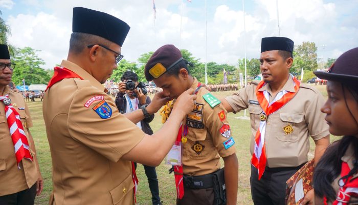 Pj Wali Kota Ajak Tanamkan Persatuan di Perkemahan Haroana Baubau 2024