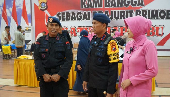 Sambut HUT ke 79 Korps Brimob Polri, Satbrimobda Sultra Gelar Sunatan Massal