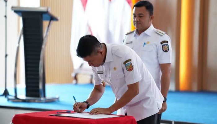 Pemkab Konsel Lakukan Penandatanganan Perjanjian Kinerja Tahun 2025