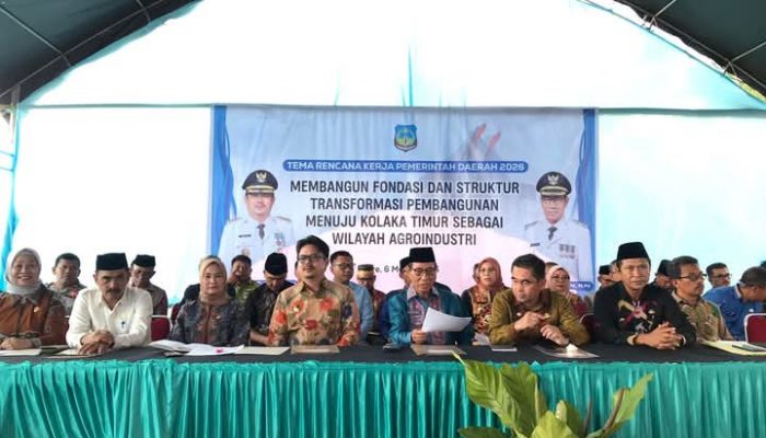 Bupati dan Wakil Bupati Kolaka Timur Buka Musrenbang ke-2 di Kecamatan Aere, Sekaligus Salurkan Bantuan dan Gelar Safari Ramadhan