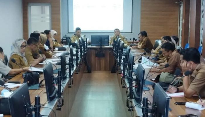 Bupati Irham Kalenggo Pimpin Rapat Teknis Pengendalian Inflasi Jelang HBKN di Konawe Selatan