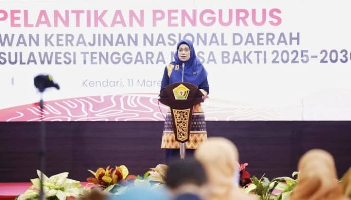 Ketua Dekranasda Provinsi Sulawesi Tenggara Resmi Lantik Pengurus Baru Masa Bakti 2025-2030