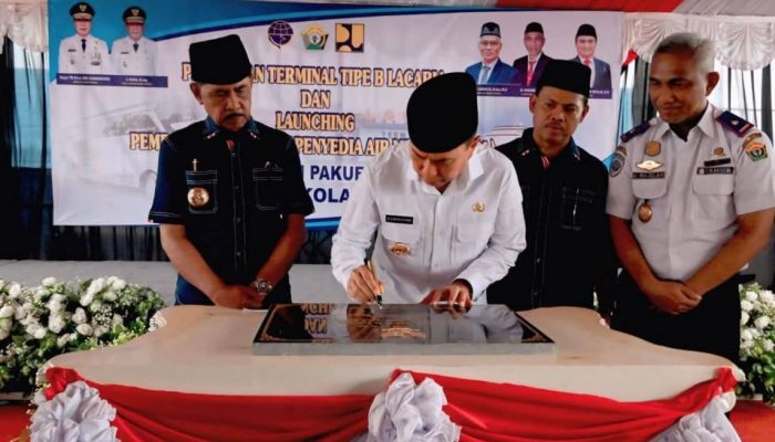 Gubernur Sultra ASR Resmikan Terminal Tipe B Lacaria di Kolaka Utara