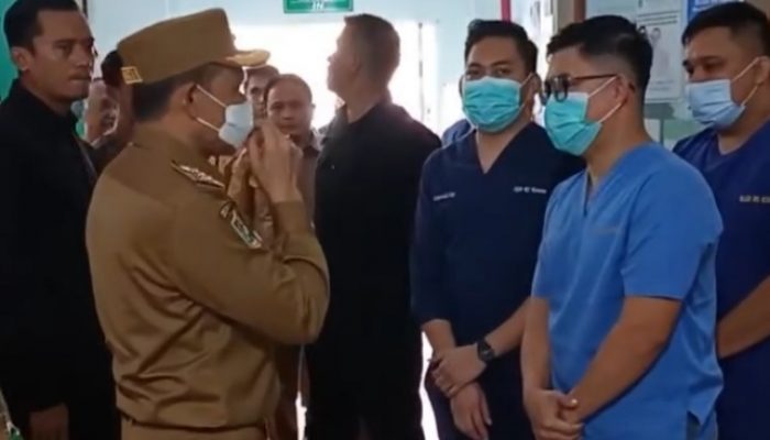 Sentuhan Hangat Bupati Yusran di RSUD Konawe: Menguatkan Semangat Pelayanan