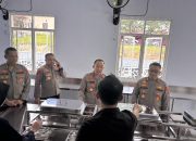 Kapolda Sultra Uji Peralatan Dapur SPPG Brimob, Dukung Program MBG