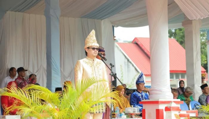 Peringati Hardiknas 2025, Bupati Abd Azis Tegaskan Komitmen Pendidikan Berkualitas untuk Semua