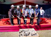Gubernur Sultra Bersama Menkes Budi Gunadi Sadikin Letakkan Batu Pertama Pembangunan RSUD Buton Tengah