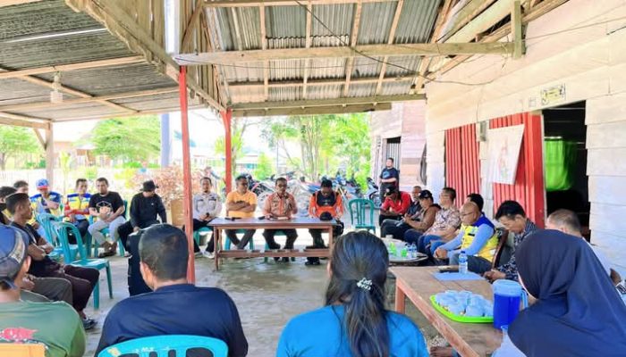 Pemda Sosialisasikan Pembuatan Demplot Persawahan di Kawasan Transmigrasi Desa Tongauna