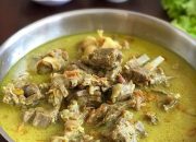 Menggali Kelezatan Gulai Kambing: Simfoni Rempah yang Membelai Lidah
