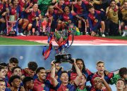 Blaugrana Berpesta, Barcelona Angkat Trofi La Liga