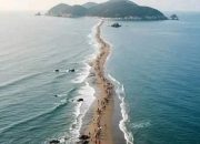 Keajaiban Laut Terbelah Jindo: Ketika Ribuan Orang Berjalan di Atas Samudra