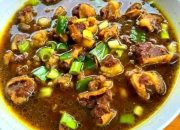 Nikmatnya Rawon Daging Sapi: Kuah Hitam yang Menggoda Selera