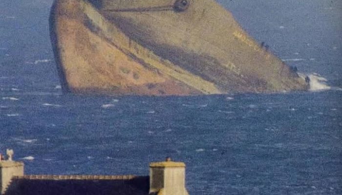Paus Berkarat di Dasar Laut: Kisah Tragis Amoco Cadiz