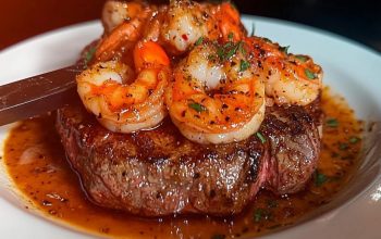 Surf-and-Turf: Memanjakan Diri dengan Ribeye Panggang dan Udang Mentega Pedas 7 FB IMG 1748613053025