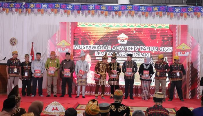 Sekda Konut Hadiri Musyawarah Adat ke-V 2025 Lembaga Adat Tolaki
