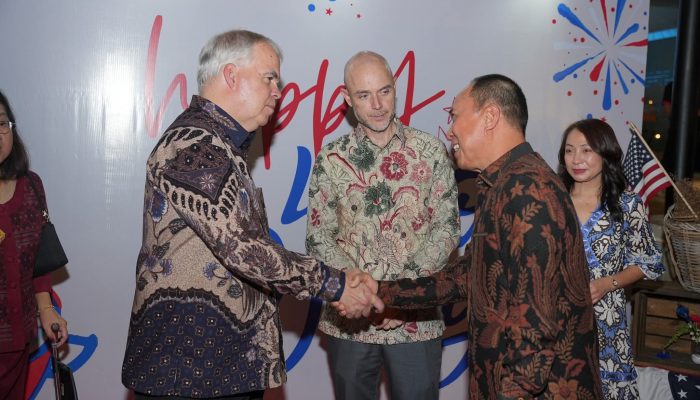 Gubernur Sultra Hadiri HUT ke-249 Amerika Serikat di Surabaya, Jajaki Peluang Kerja Sama