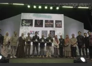 Parade untuk Bumi Jilid II di Pantai Nambo Sukses Digelar, Aksi Kreatif Triple C Tuai Pujian dari Pemkot Kendari