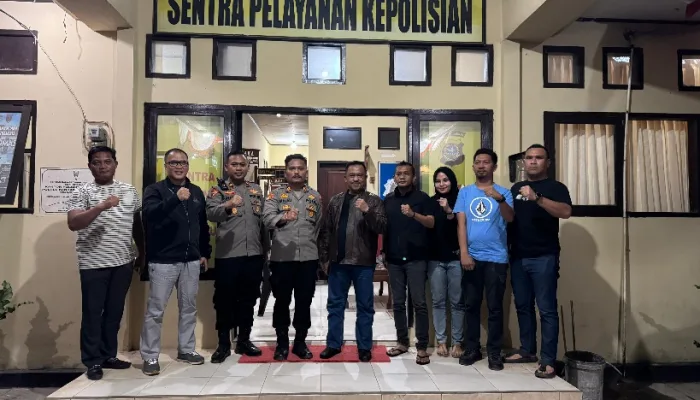 Kapolda Sultra Kunjungi Mapolsek Mandonga Beri Arahan dan Motivasi Personil Agar Bekerja Profesional