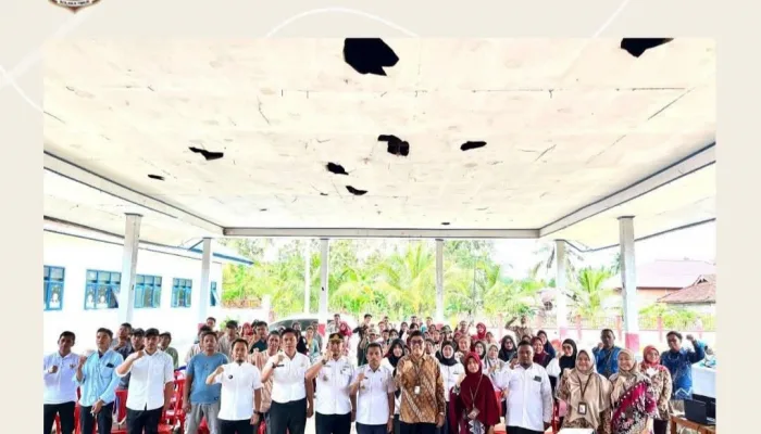 Membangun Budaya Sadar Data: Pembinaan Literasi Statistik di Desa Lalowosula