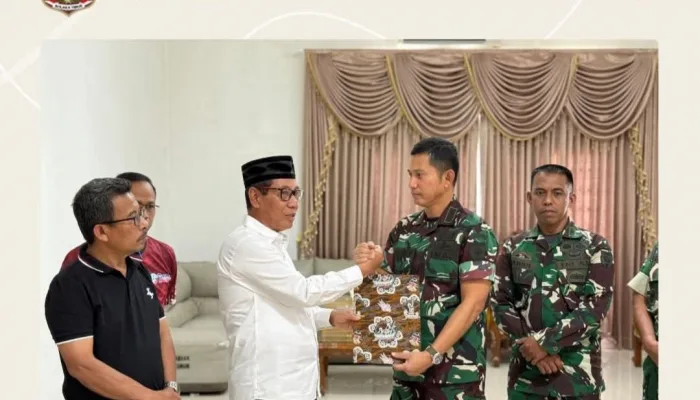 Pemkab Kolaka Timur Serahkan Hibah Tanah kepada Korem 143/Halu Oleo