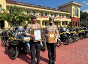 Satlantas Polresta Kendari Terima Penghargaan Kategori Keaktifan Penindakan Pelanggaran Lalu Lintas Pada Operasi Patuh Anoa 2025