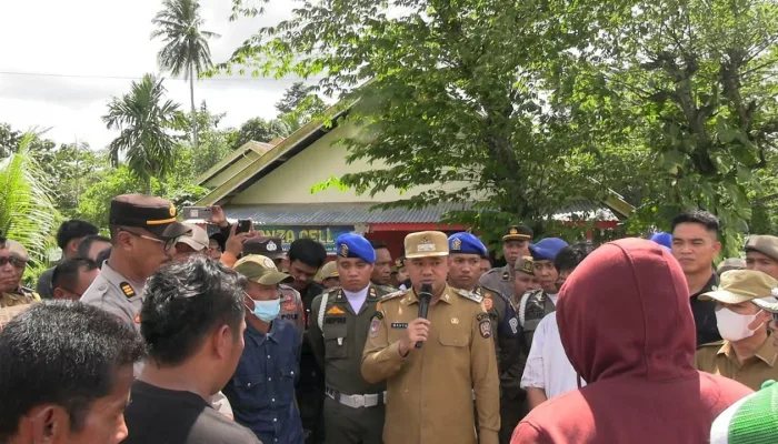Wabup Konawe Selatan Turun Tangan, Alat Berat Perbaiki Jalan Rusak Parah Usai Aksi Blokir Warga
