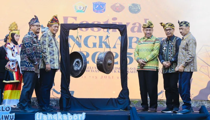 Wagub Sultra Buka Festival Liangkabori, Tekankan Pentingnya Pelestarian Budaya