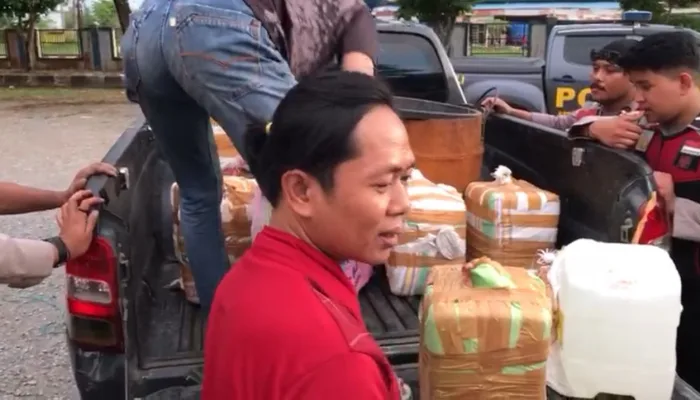 Tim Polresta Kendari Gagalkan Penyelundupan Miras Tradisional Ilegal dari Kota Raha
