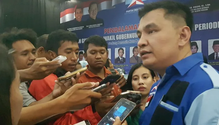 Endang : ASR Sebaiknya Fokus Tuntaskan Masalah Utama yang Dihadapi Masyarakat Sultra, Daripada Hanya Urusi Jembatan Muna-Buton