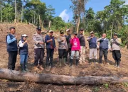 Polsek Bondoala Gandeng Petani, Tanam Jagung Dukung Swasembada Pangan Nasional