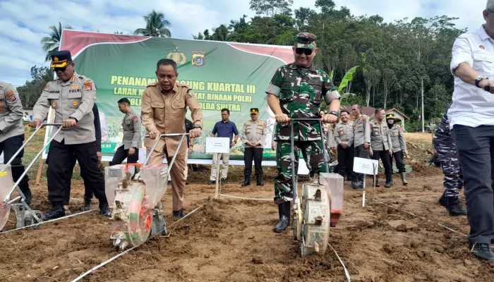 Wakapolda Sultra Lakukan Penanaman Jagung Kuartal III di Abeli Dalam