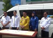 Kemenhub Beri Bantuan Mobil Microbus