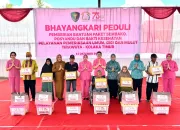 Bhayangkari Daerah Sultra Gelar Bakti Sosial “Bhayangkari Peduli” di Kolaka Timur