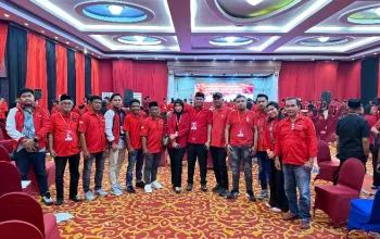 Andi Muhammad Khaekal Terpilih Jadi Ketua DPC PDI-P Bombana, Khaekal Yakin Besarkan Partai 5 20251125 172227