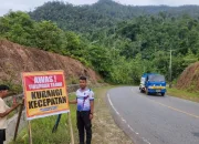 Tekan Angka Kecelakaan, Satlantas Polres Konut Pasang Baliho Keselamatan