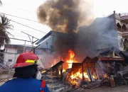 Gudang Kardus dan Rumah di Kendari Barat Terbakar, Satu Orang Luka Bakar