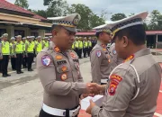Ditlantas Polda Sultra Serahkan ETLE Mobil Handheld Untuk Empat Satlantas Polres Jajaran