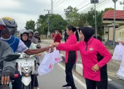 Bhayangkari Daerah Sultra Laksanakan Kegiatan Berbagi Takjil Dalam Rangka Hut Yayasan Kemala Bhayangkari ke-46