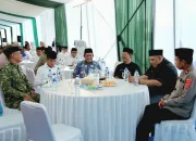 Safari Ramadan di Konawe Utara, Wagub Sultra Bersama PT Antam Salurkan Bantuan untuk Masyarakat