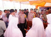 Kapolda Sultra Turun Langsung Pantau Puncak Arus Mudik di Dua Pelabuhan Strategis di Konsel
