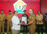 Gubernur Sultra Serahkan LKPD 2025, Targetkan Kembali Raih Opini WTP dari BPK