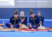 Penganugerahan Gelar Adat Tolaki kepada KASAU dan Gubernur Sultra, Simbol Amanah dan Penguatan Nilai Kepemimpinan 10 FB IMG 1777417716691