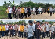 Ridwan Bae Tinjau Jalan dan Jembatan di Lalembuu, Perbaikan Ditargetkan Mulai 2026