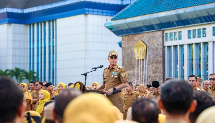 Gubernur Sultra Tekankan agar ASN Bekerja Ikhlas, Disiplin, dan Berintegritas di Tengah Efisiensi Anggaran