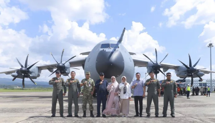 Airbus A400M TNI AU Perdana Mendarat di Lanud Haluoleo, Tandai Kesiapan Dukung Operasi Udara Modern